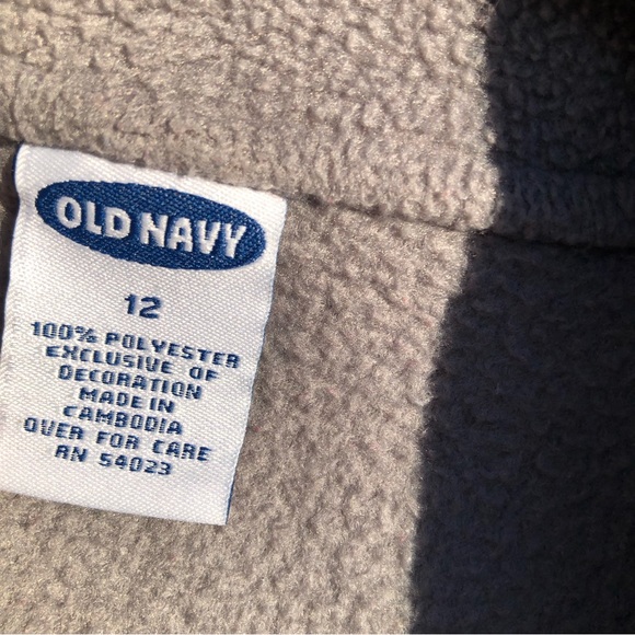 Old Navy Gray Fleece Vest with Black Trim & Zippered Pockets - Size 12 - Picture 5 of 12